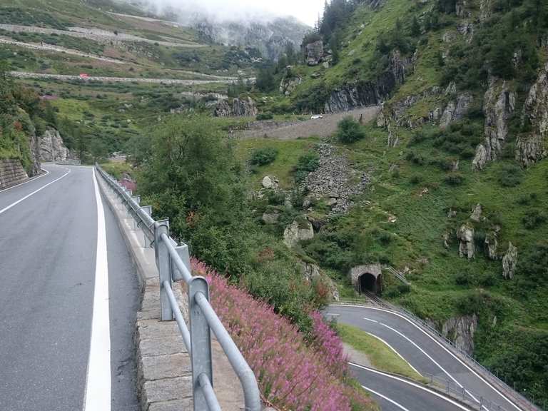Gletsch - Oberwald im Goms: Rennradfahren und Rennradtouren | komoot