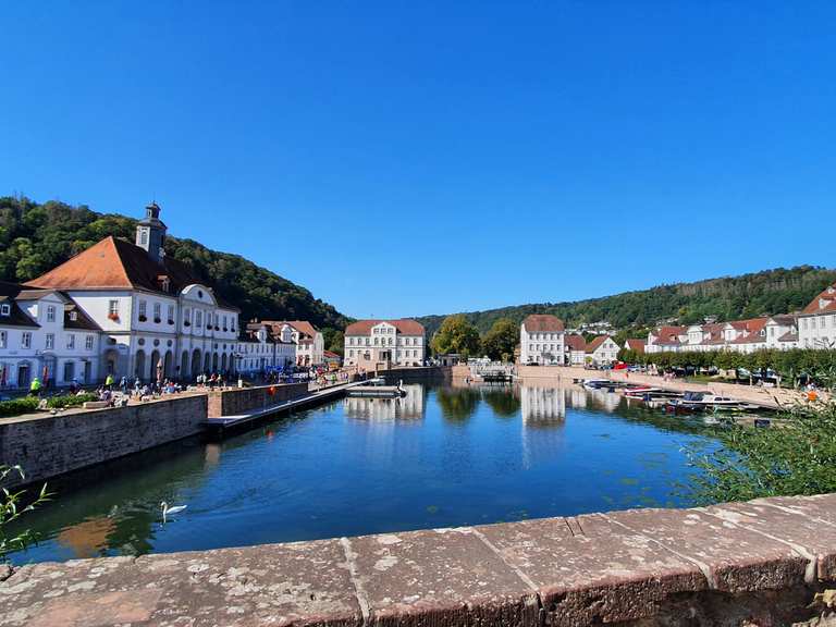 Blick auf Schloss Fürstenberg – Entlang der Weser Runde von Lüchtringen