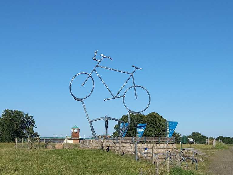 fahrrad an der jann berghaus brücke