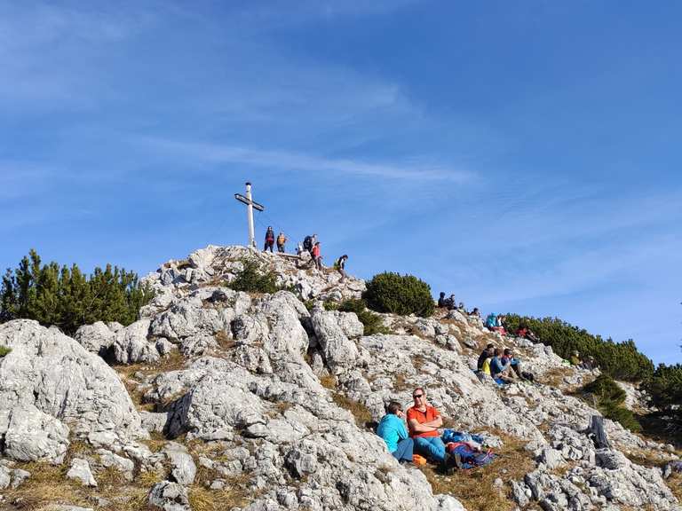 Hochsalwand Gipfel Wanderungen und Rundwege komoot
