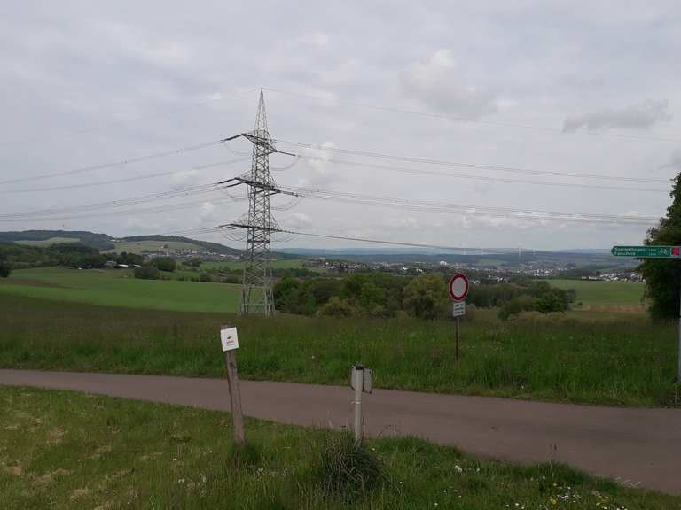 Asiatischer Garten Ausblick von Falscheid Runde von