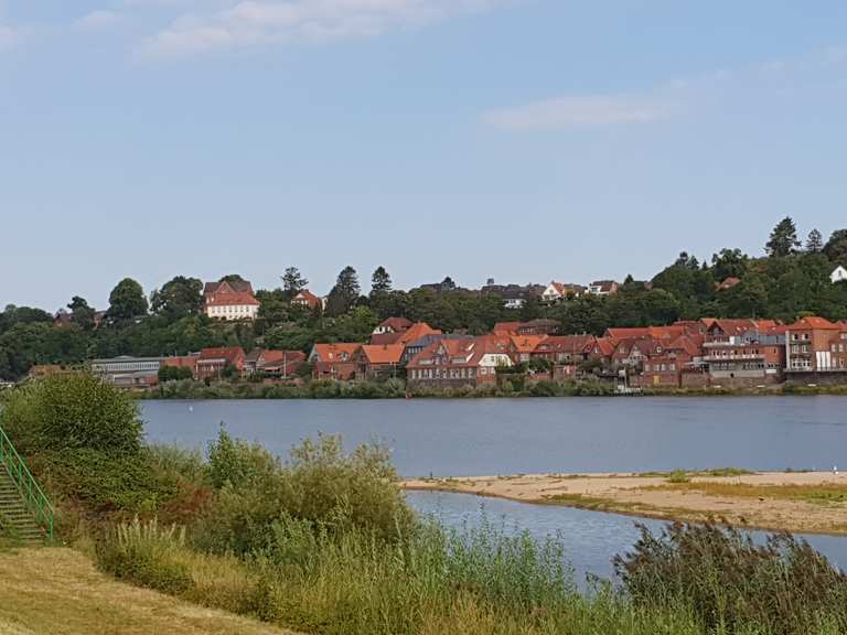 Blick über die Elbe auf Lauenburg Hohnstorf (Elbe