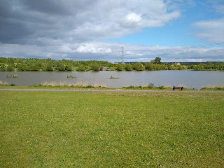 Poolsbrook Country Park Lake – Hiking & Cycling Routes | Komoot