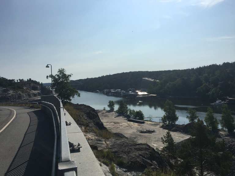 Boucle Svindersviksbron – Vue sur la baie de Svindersvik au départ de ...