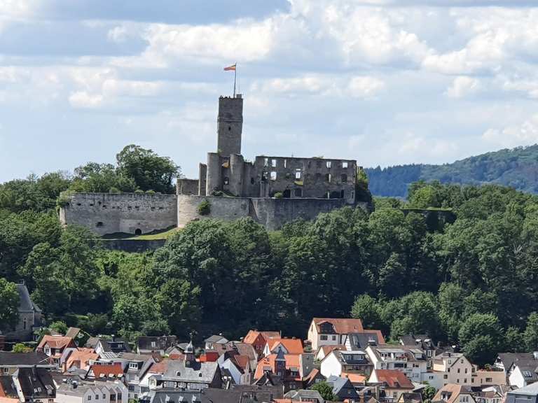 Blick auf die Burg Königstein - Königstein im Taunus, Hochtaunuskreis ...
