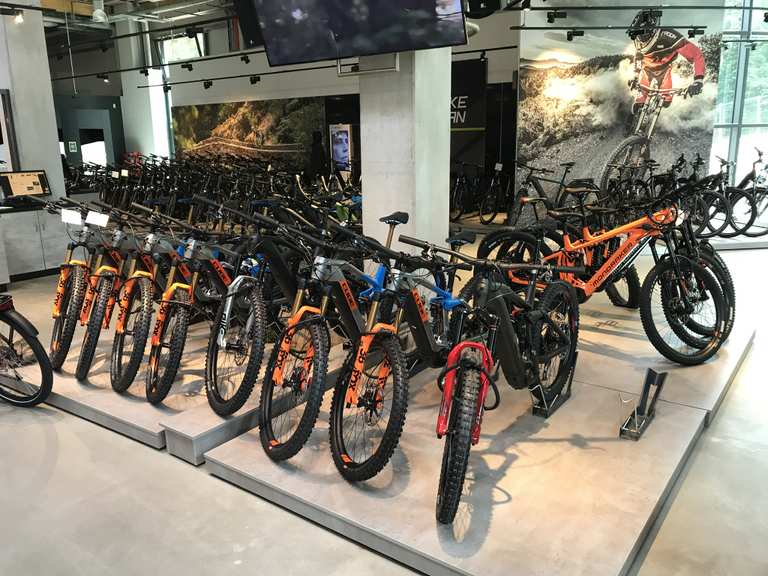 BikeDiscount Megastore fietsroutes en kaart Komoot