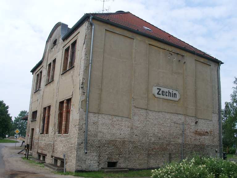 Ehem. Bahnhofsgebäude Zechin Radtouren und Radwege komoot