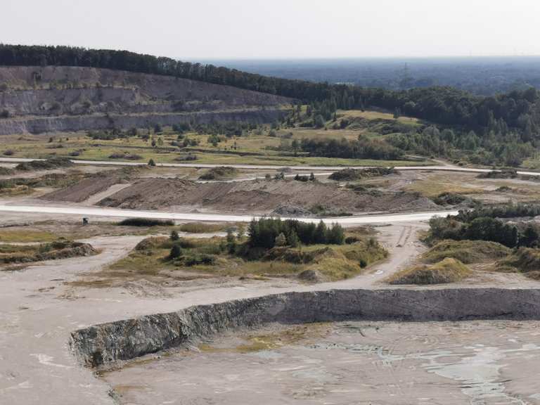 Blick in den Steinbruch Radtouren und Radwege komoot