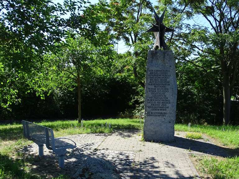 Gedenkstein Rheinwiesenlager LudwigshafenRheingönheim Radtouren und