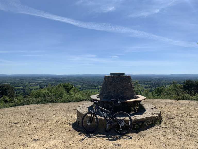 Holmbury hill clearance mountain bike trails