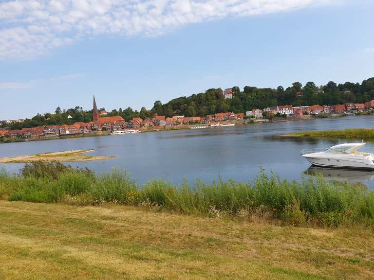 Blick über die Elbe auf Lauenburg Hohnstorf (Elbe