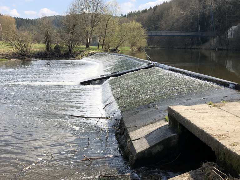Blick ins Elstertal Brücke über die Elster Runde von Berga(Elster