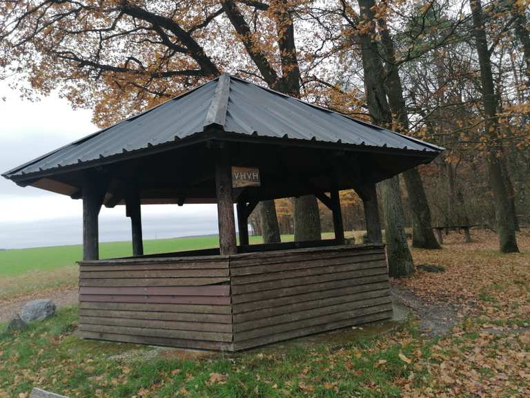 Lutz Hütte - Tolle Aussicht und Rastplatz: Wanderungen und Rundwege ...