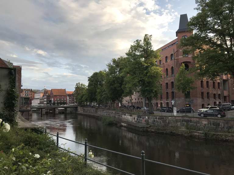 Ilmenau Fluss durch Lüneburg Routes for