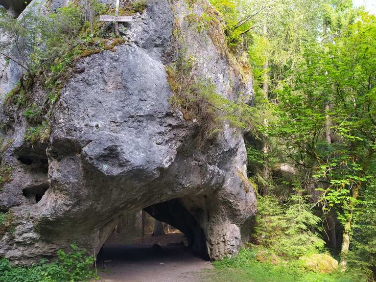 Naturdenkmal Großer Lochstein Wanderungen und Rundwege komoot