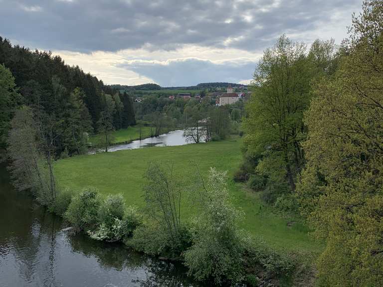 Blick auf den TrausnitzStausee Wanderungen und Rundwege komoot