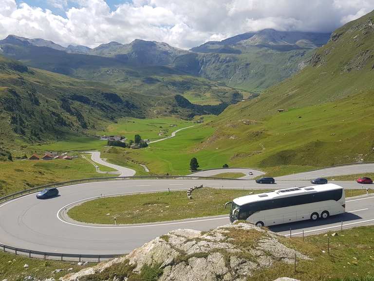 Die letzten Kehren zum Julierpass Road Cycle Routes and Map | Komoot