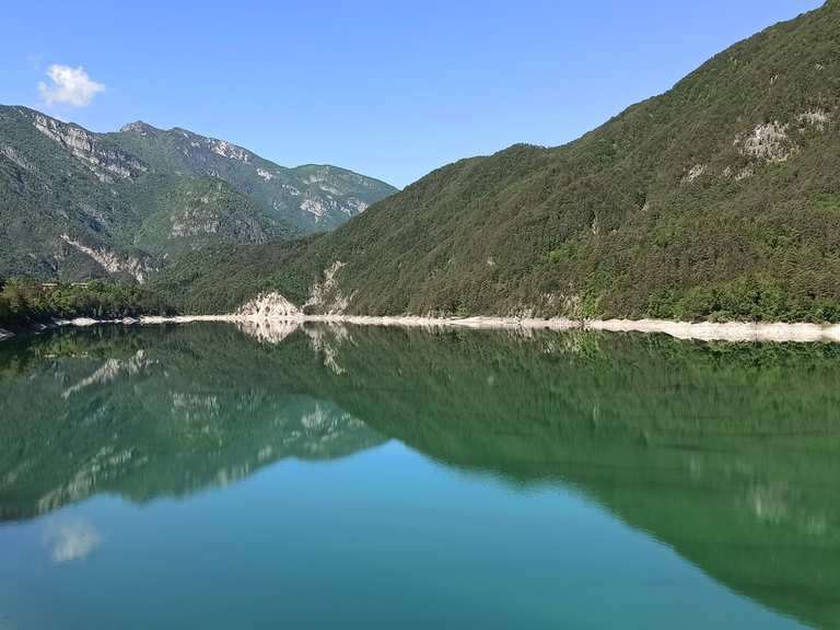 Lago di Tramonti Road Cycle Routes and Map | Komoot