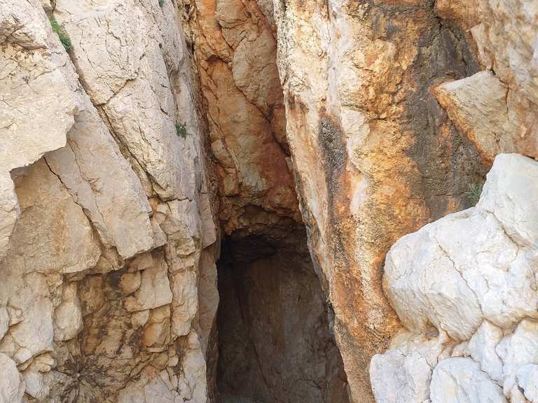 Felstunnel: Wanderungen und Rundwege | komoot