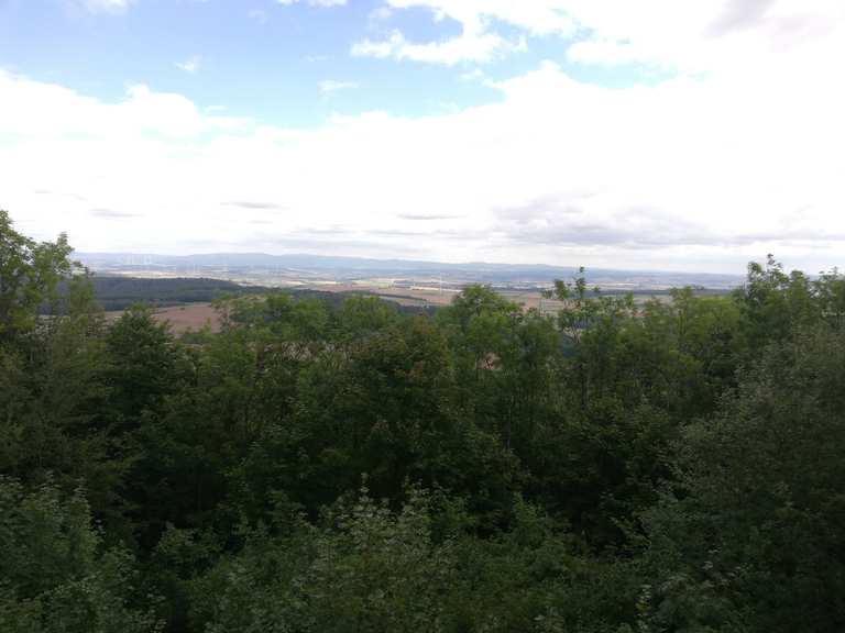 harzblick-turm-im-g-ttinger-stadtwald-radtouren-und-radwege-komoot