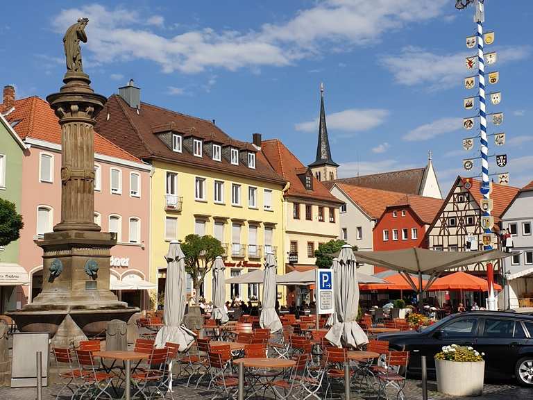 Fränkische Saale Marktplatz Bad Neustadt Runde von Bad Neustadt