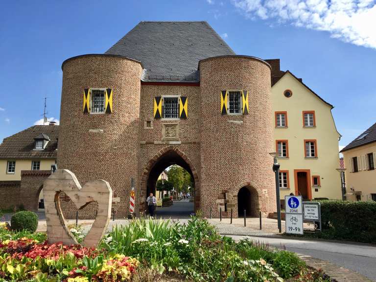 Schloss Bedburg Erft Runde von Bergheim Zieverich