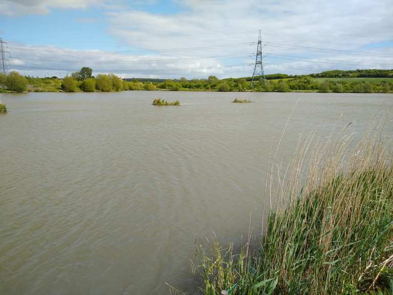 Poolsbrook Country Park Lake – Hiking & Cycling Routes | Komoot