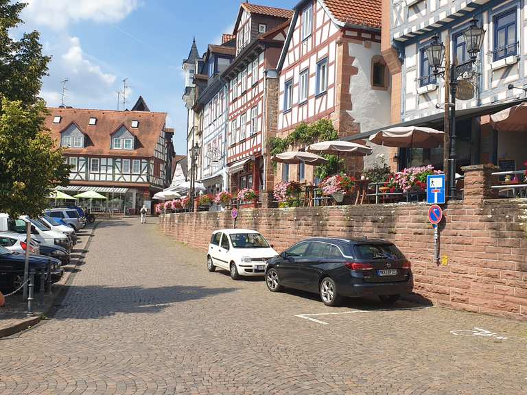 Gelnhausen Untermarkt mit Romanischem Haus Gelnhausen