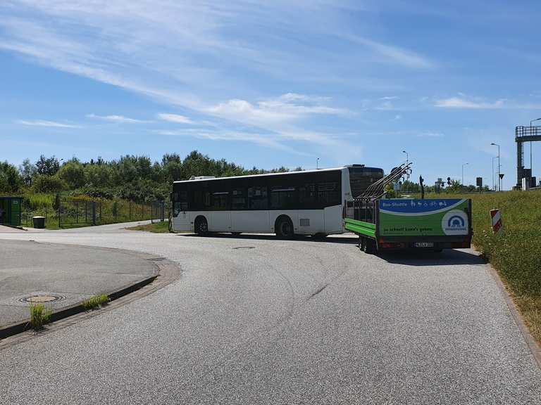 Kostenloser Bus-Shuttle durch den Herrentunnel (Haltestelle „Am Stau ...