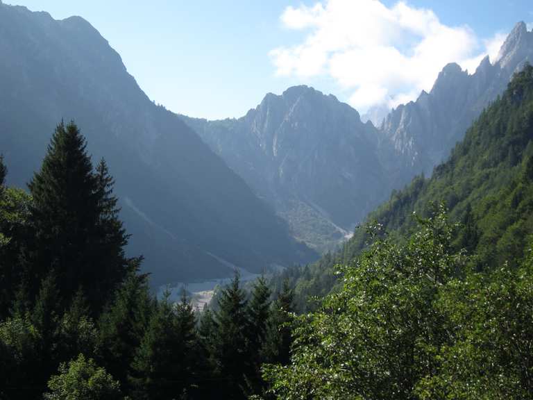 Autour de la Réserve Naturelle Val Alba via la Sella di Cereschiatis et