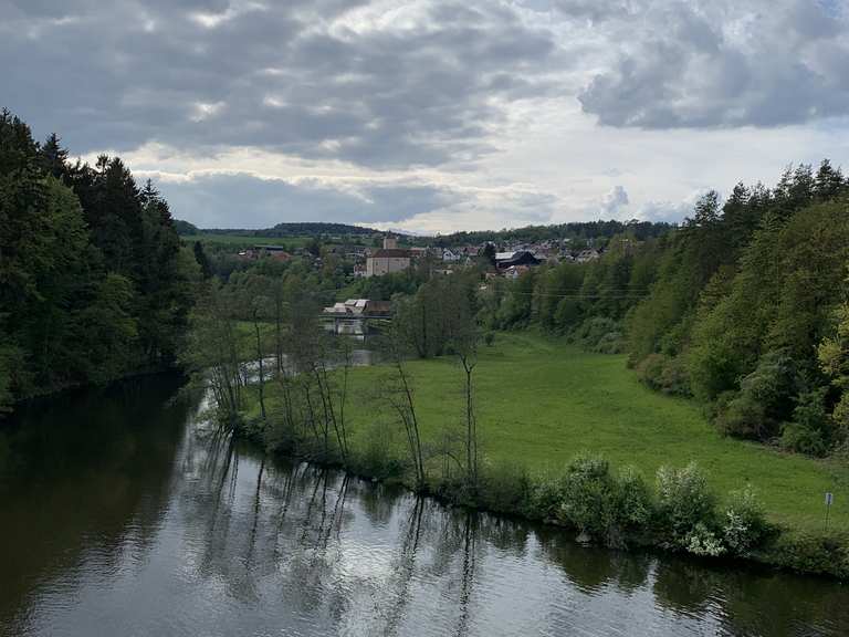 Blick auf den TrausnitzStausee Wanderungen und Rundwege komoot