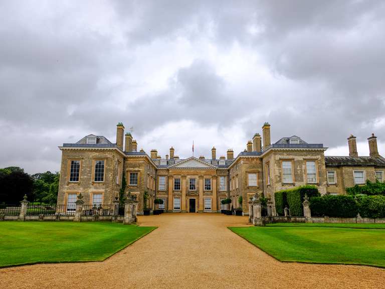 Brixworth Country Park & Althorp House Loop From Northampton 