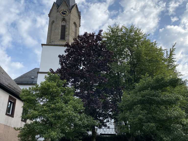 Kirche von Döbra Wanderungen und Rundwege komoot