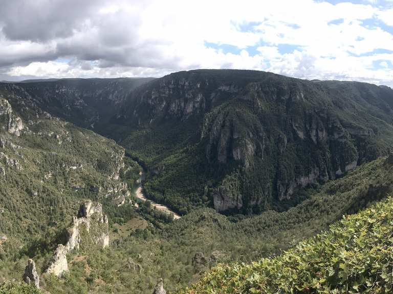 le-point-sublime-gorges-du-tarn-grands-causses-boucle-au-d-part