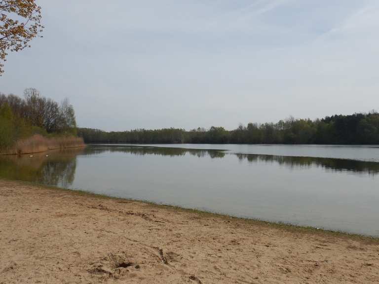 Altwarmbüchener See Uferwege Mit Badestränden - Cycle Routes And Map 