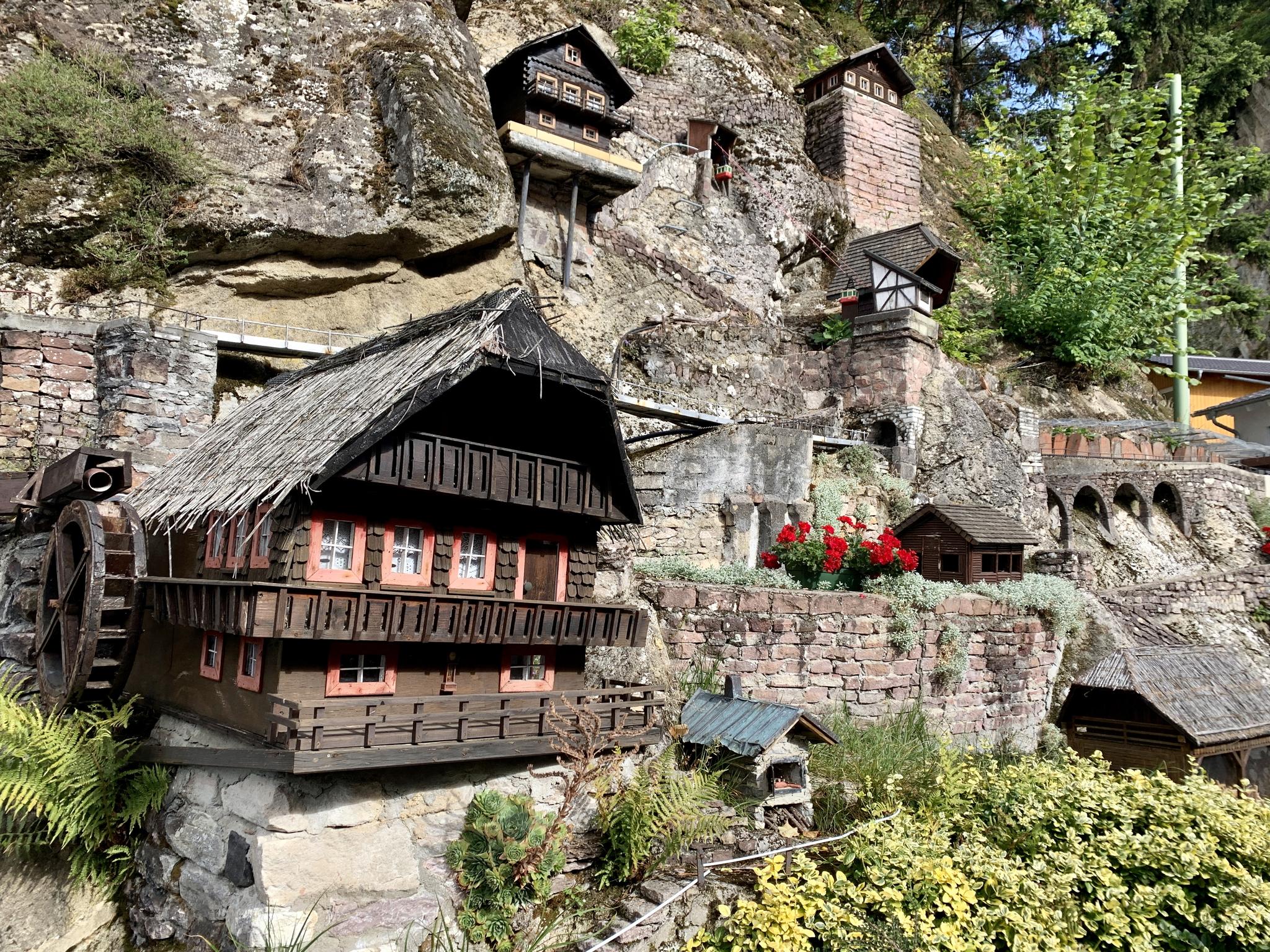 Mini-Schwarzwald-Dorf: Wanderungen Und Rundwege | Komoot