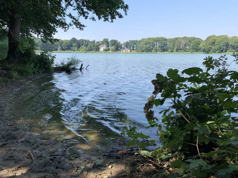 St.MarienKirche zu Sörup Südensee bei Sörup Runde von Sörup
