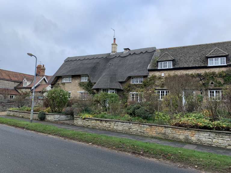 Lyndon, lovely Rutland village Wymondham Windmill Tea Rooms loop from