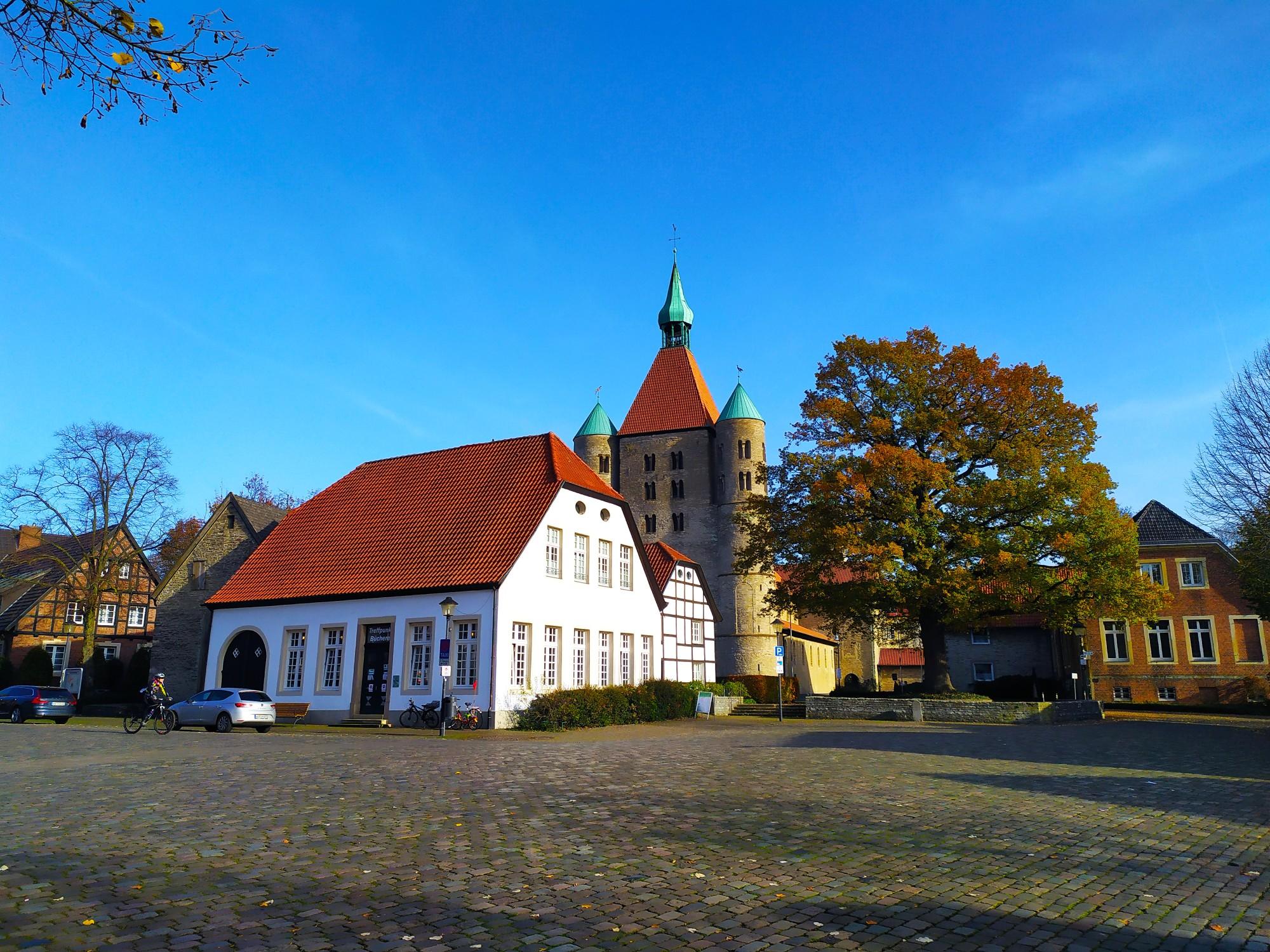 Stiftskirche St. Bonifatius (Freckenhorst): Wanderungen Und Rundwege ...