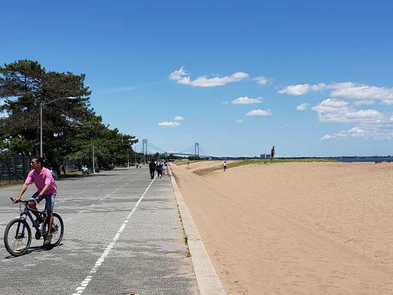 Staten Island loop via the New Springville Greenway | road ride | Komoot