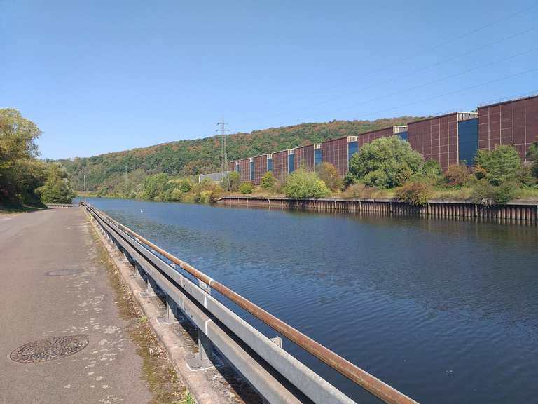 Super Ausgebaute Radweg Schöne Strecke an der Saar Runde