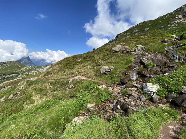 AlpeliFessis Seeli Wanderungen und Rundwege komoot