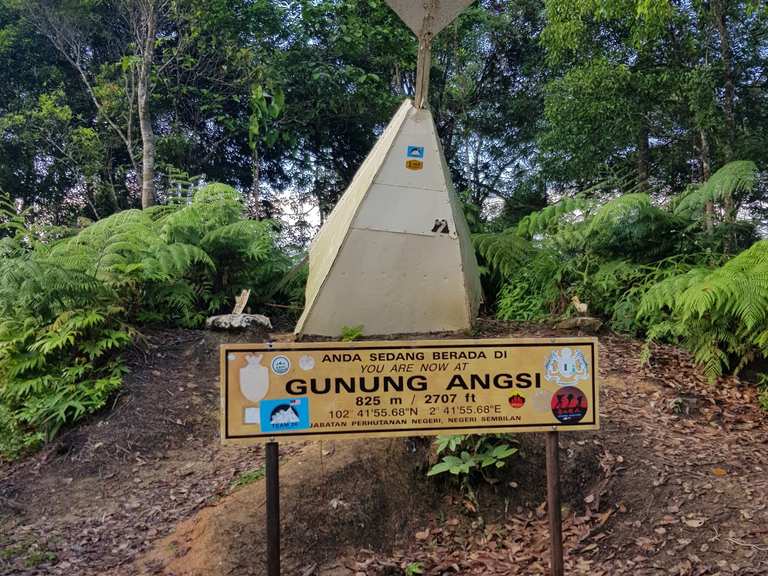 Gunung Angsi Peak: Wanderungen und Rundwege | komoot