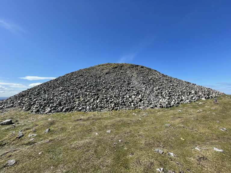 Queen Maeve's Grave: Wanderungen und Rundwege | komoot