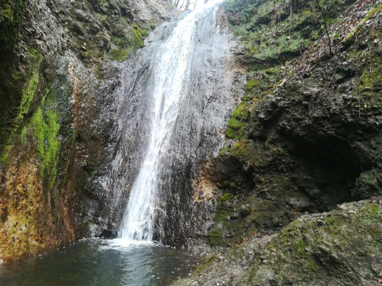 Cascata del rio Crivella Wanderungen und Rundwege komoot