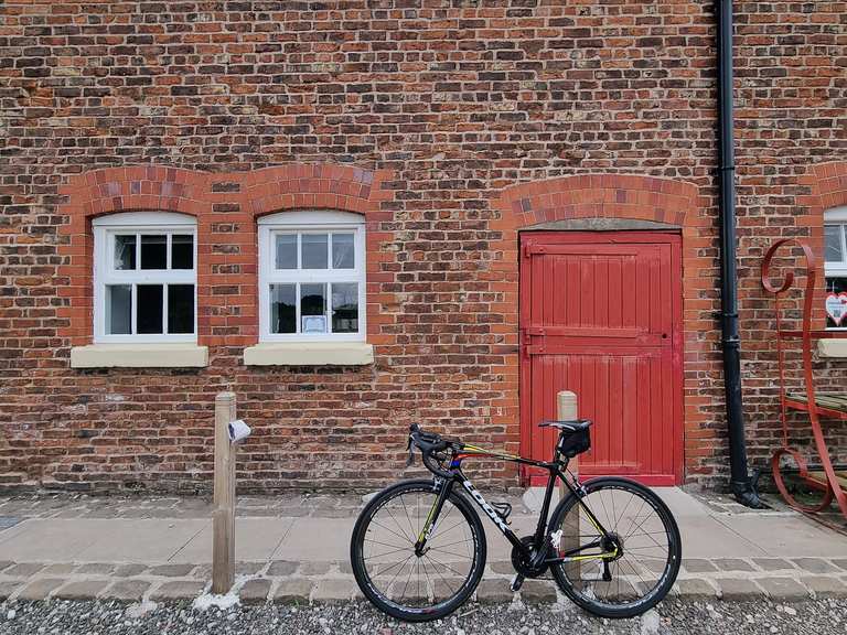 Dunham Massey Farm Ice Cream wiellerroutes en kaart Komoot