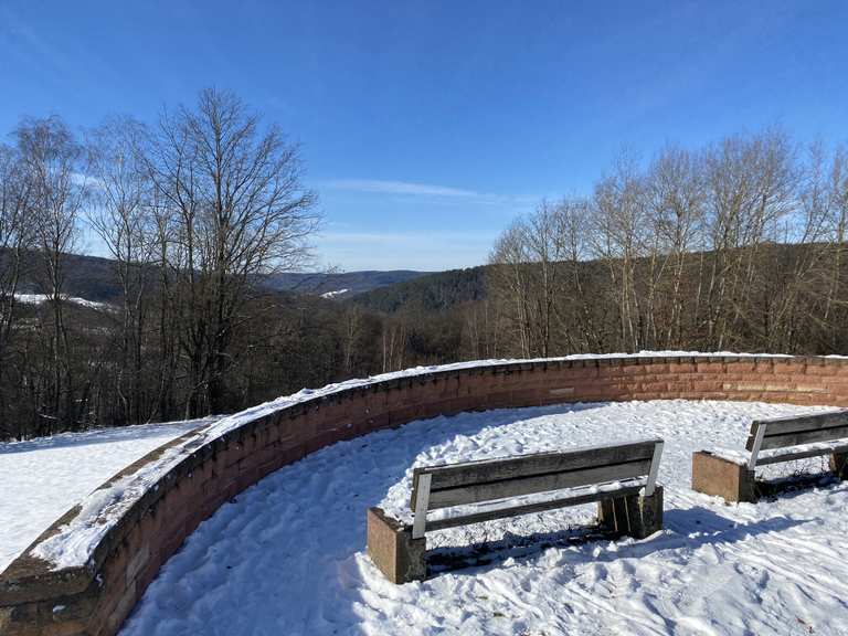 Toller Ausblick mit Sitzbänken und Infotafeln - Dammbach, Aschaffenburg