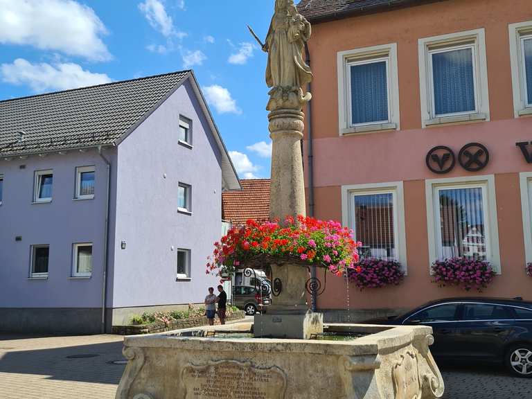 Laudenbach mit Schloss Laudenbach Routes for Walking and Hiking Komoot