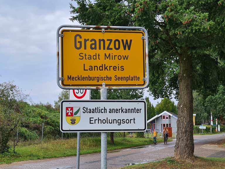Gut ausgebauter Radweg zwischen Mirow und Granzow Radtouren und