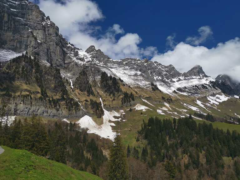 paxmal-friedensdenkmal-blick-auf-den-walensee-runde-von